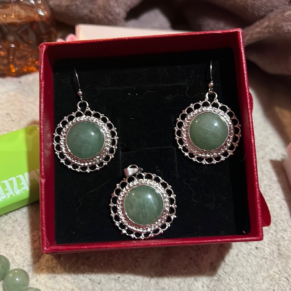 Jade green